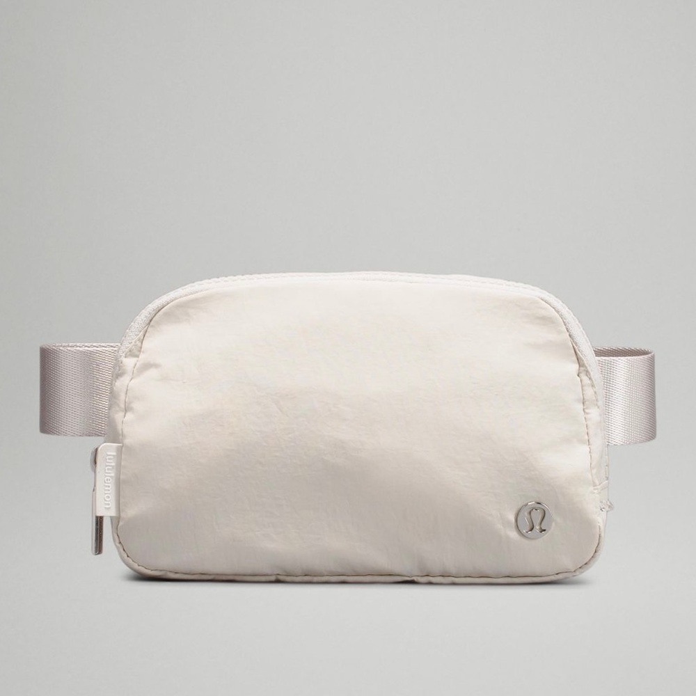 NWT LULULEMON WHITE OPAL EVERYWHERE BELT BAG